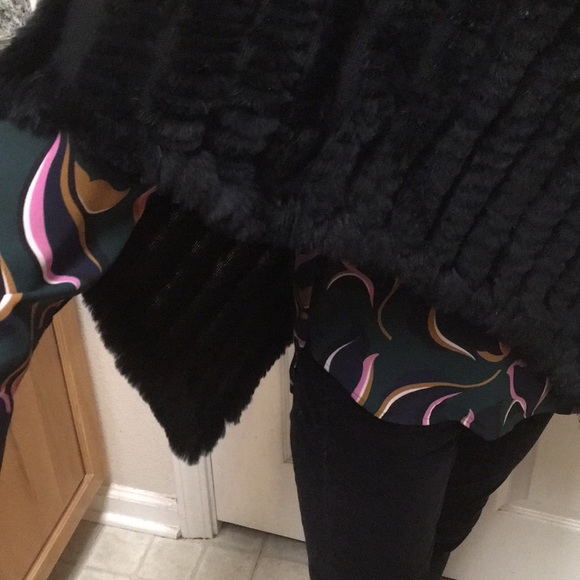 Poncho,size-S/XS, Rabbit Fur - Picture 7 of 7